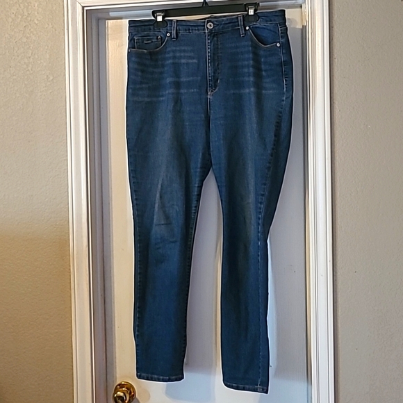 Women's jeans - Picture 1 of 6